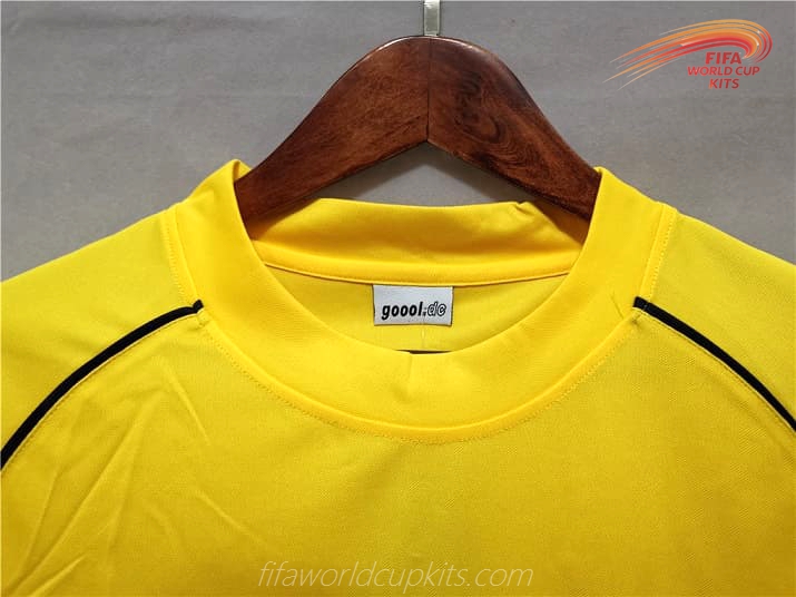 Traditional Football Strip of Dortmund season 01-02