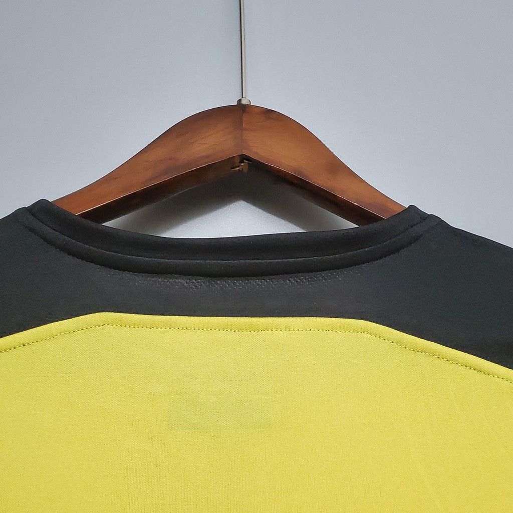 2004-2005 Liverpool Away retro shirt