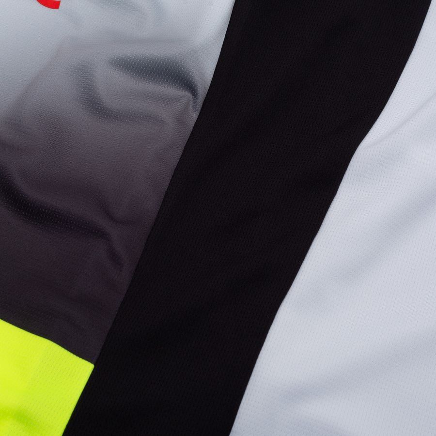 2025/26 Dortmund Away Shirt | Lightweight Feel & Breathable Fabric