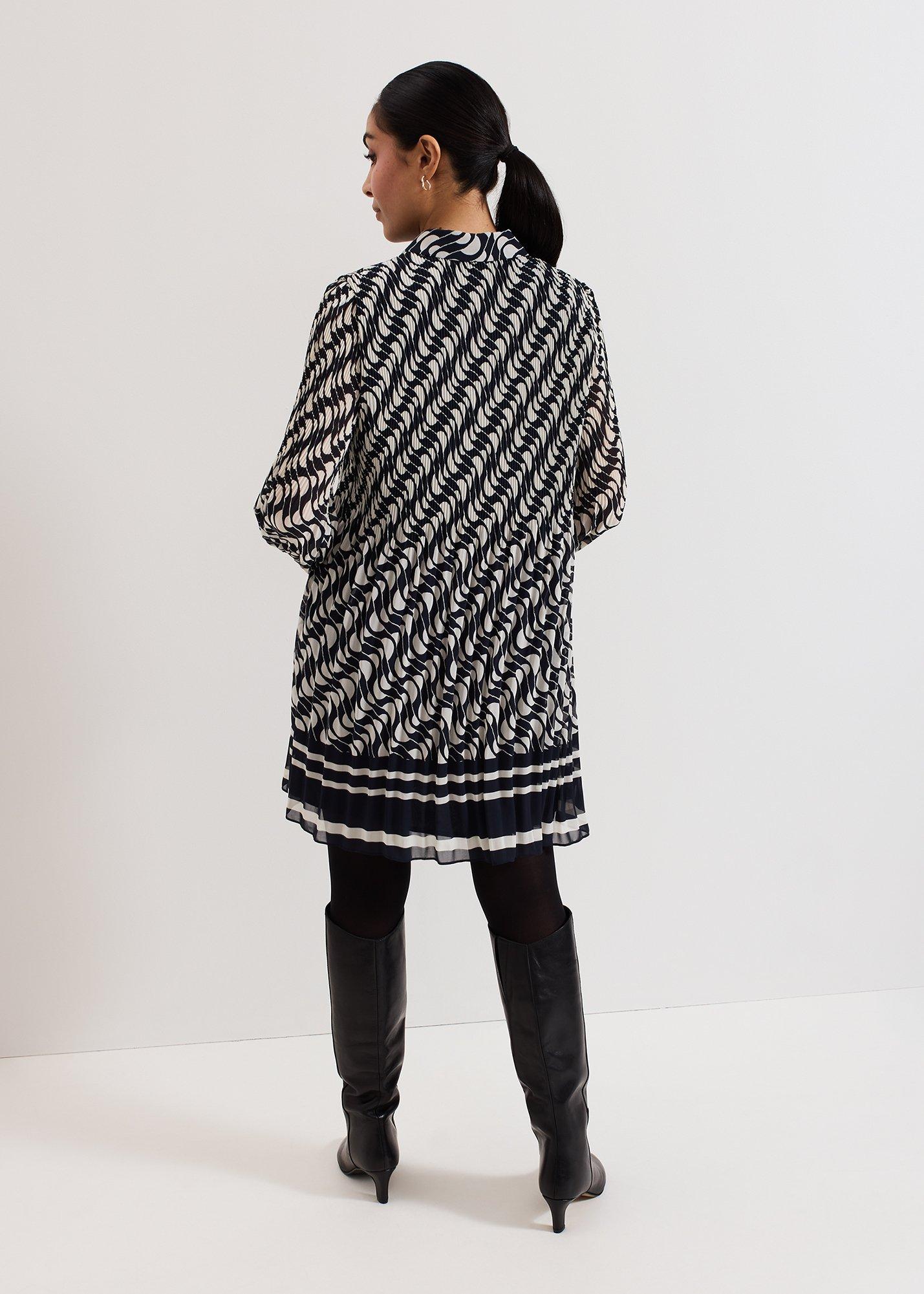 Petite Eleanor Geo Swing Pleated Dress