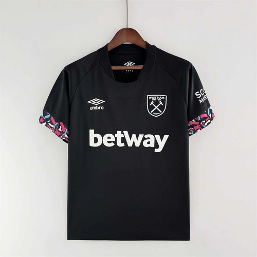 Premium 2022 International Camiseta Black With Classic Design