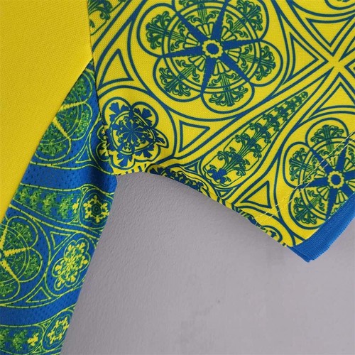 Authentic 2022 International Camiseta Green With Modern Design