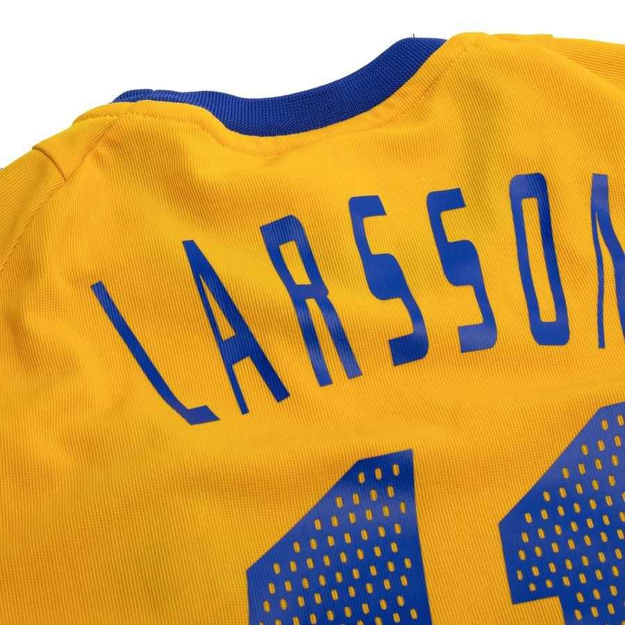 Sweden Home Shirt 2002 Size S LARSSON 11 (7/10)