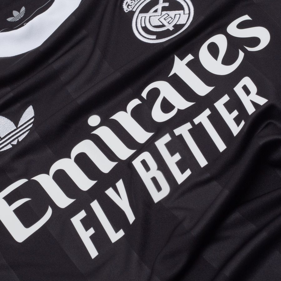 Real Madrid Goalkeeper Shirt 3rd 2025/26 For Algeria Football Fans