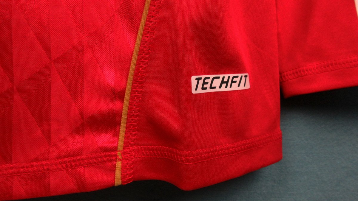 2010-2011 Liverpool Home kit long sleeve