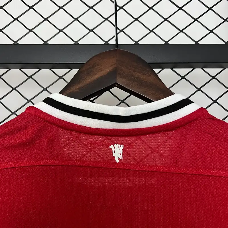2011-2012 Manchester United Jersey retro kit
