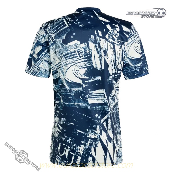 Bayern Munich's Distinctive Black Special-Edition Jersey for the 23-24 Season