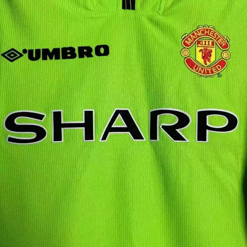 1998-1999 Manchester United Goalkeeper Long Sleeve Soccer retro kit