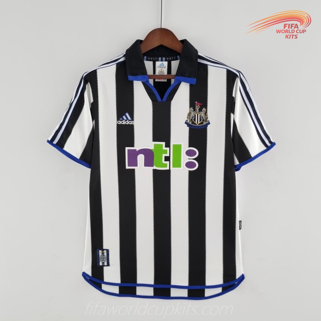 Newcastle 00-01 Home Football Kit