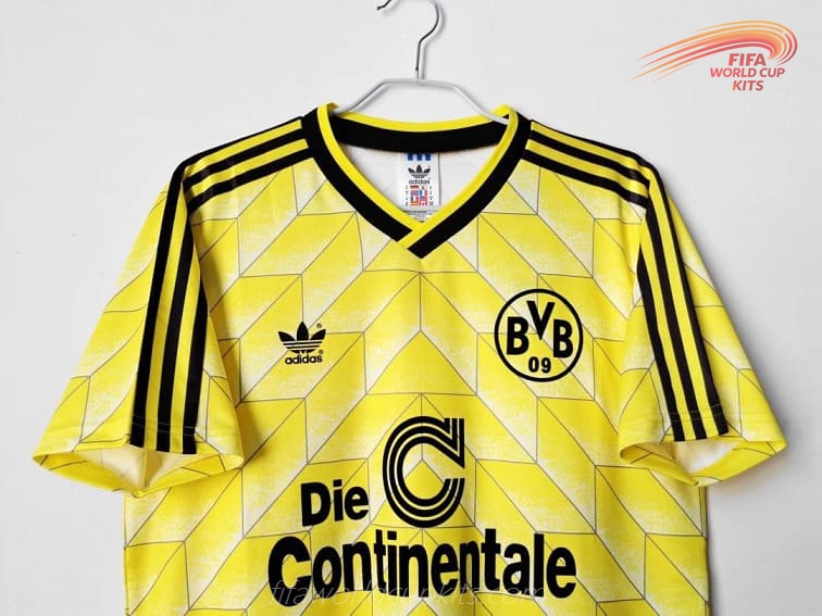 Home Soccer Jersey of Dortmund 1988 season