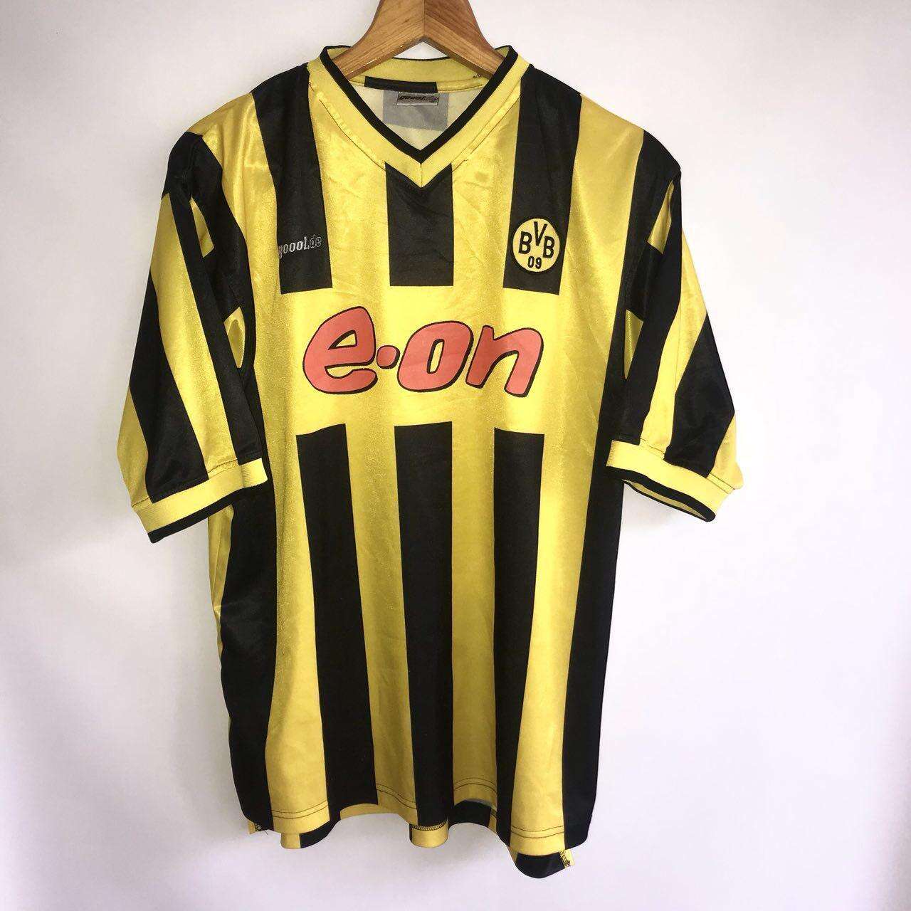 Cheap 2002-2001 Borussia Dortmund Home kit
