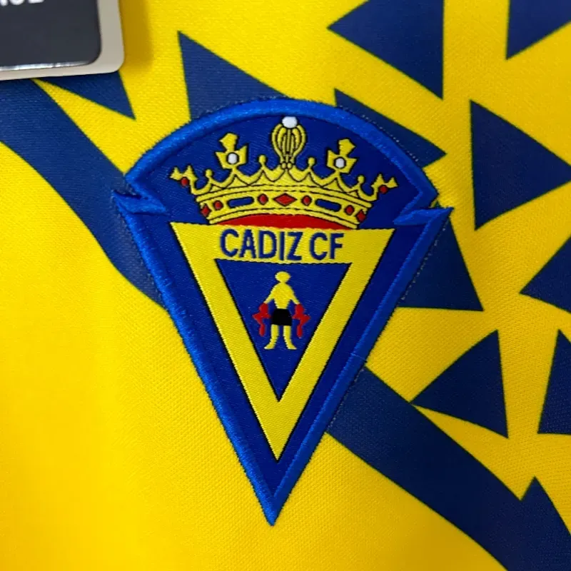 Cheap 1991-1992 Cádiz Jersey retro kit
