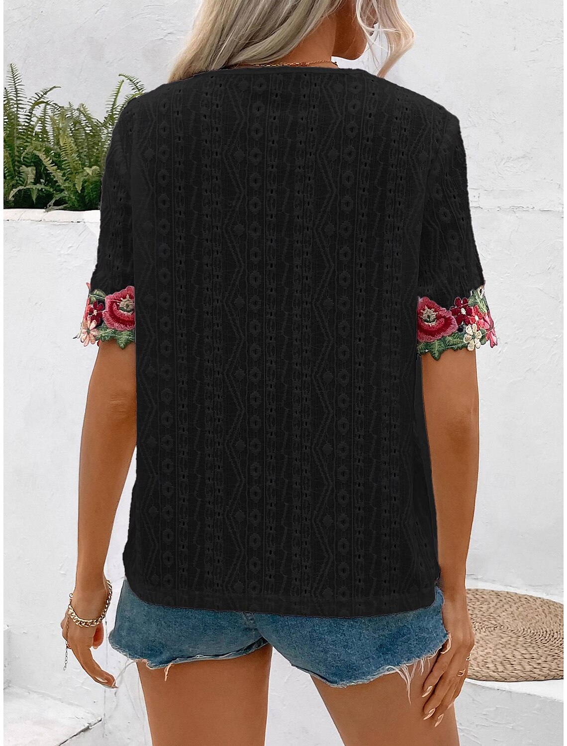 Women's Elegant Lace Tops Eyelet Blouse Floral Embroidery V-Neck Half Sleeve Summer Casual Outdoor Everyday Wear Romantic Petite Tops Summer Holiday Wear