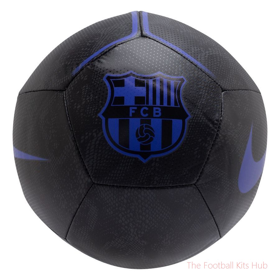 Men Barcelona Football Pitch - Black