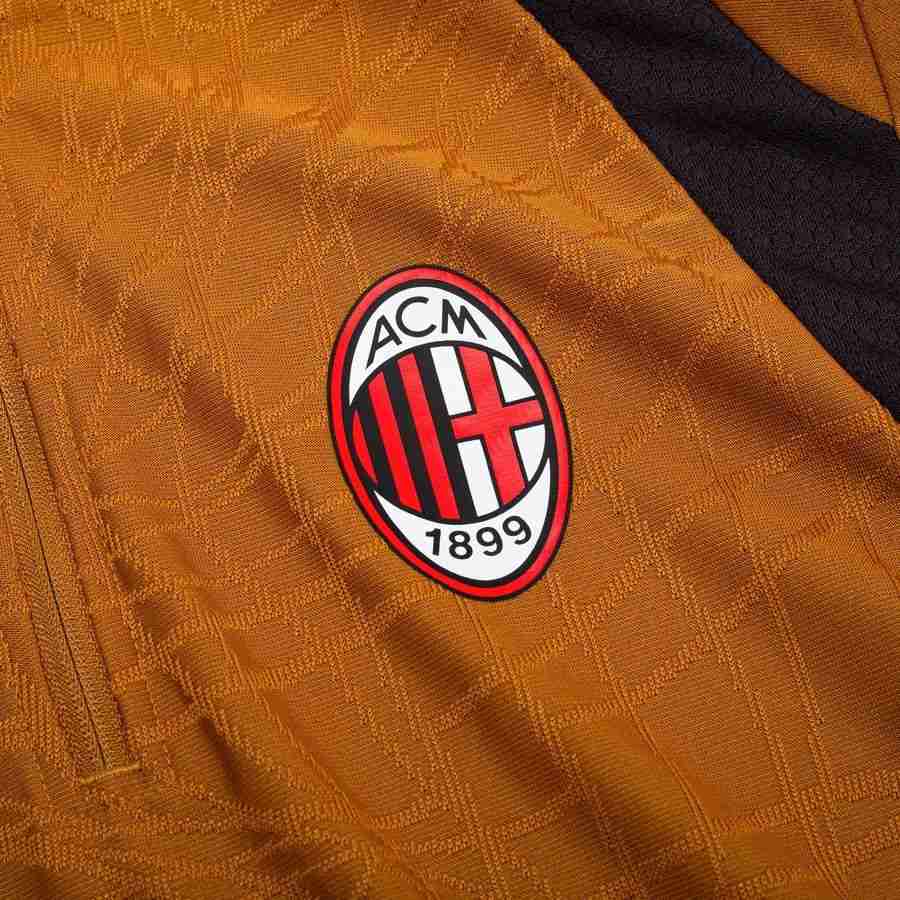 [EFKS] Milan Zip Training Gold Uniform 1/4