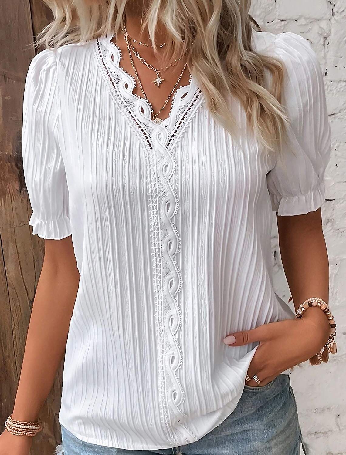 Women's Elegant Lace Tops Eyelet Blouse Ethnic Floral Lace Puff Sleeve Short Sleeve V Neck Daily Romantic Petite Tops Summer Holiday Wear Summer