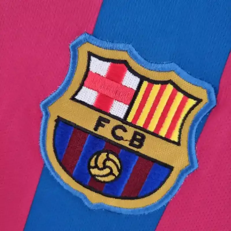 Cheap 2005-2006 Barcelona Long Sleeve Jersey retro kit