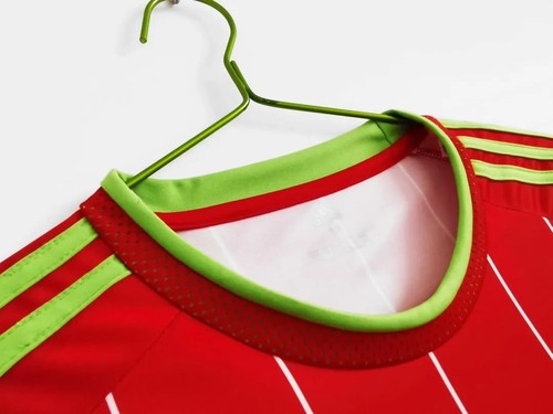 Durable 2015 International Camiseta With Retro Design