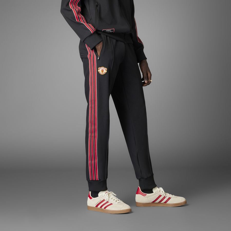 Manchester United Training Trousers Terrace Icons Jet Black