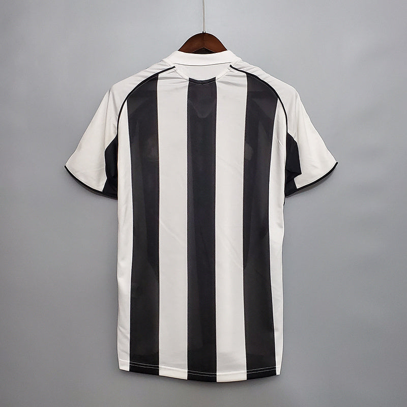 2005-2006 Newcastle  Home retro kit