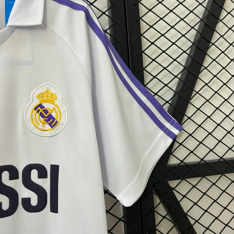 1984-1985 Real Madrid Jersey retro kit