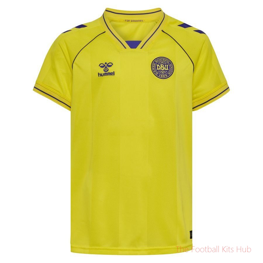Denmark Goalkeeper Shirt 2026/27 Kids