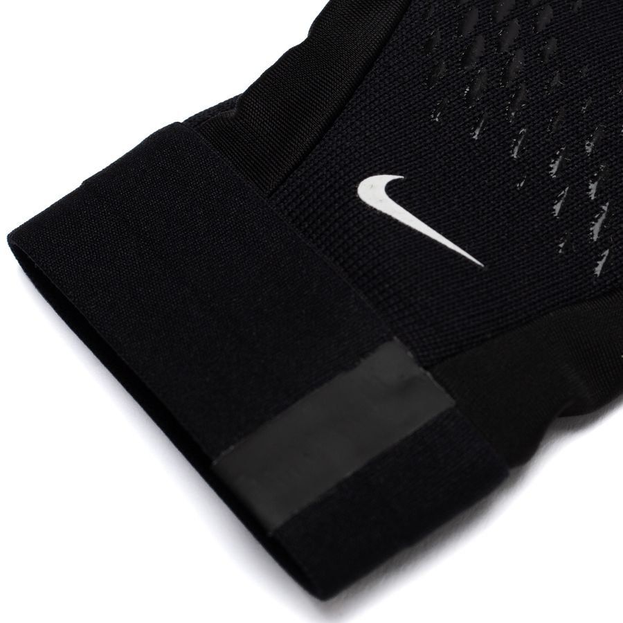 Tottenham Player Gloves Academy Therma Fit Jet Black