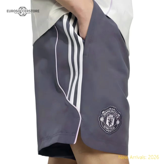 Official 2025-2026 Man Utd Ubp Shorts (trace Purple) - Premium