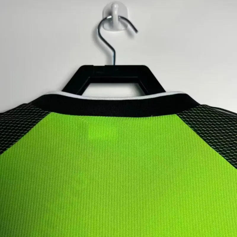 1998-1999 Manchester United Goalkeeper Long Sleeve Soccer retro kit