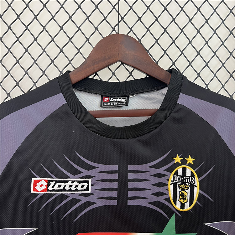 0102 Juventus Retro Goalkeeper Soccer Football Shirt - Official