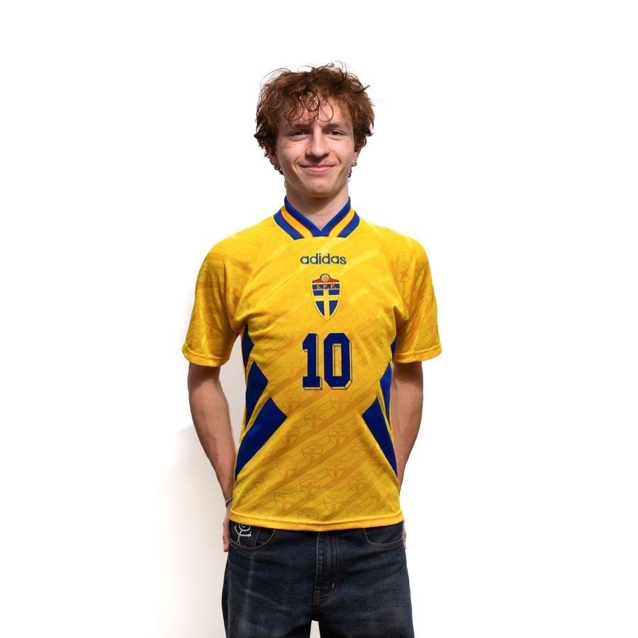 Sweden Home Shirt 1994 Size XS DAHLIN 10 (8/10)
