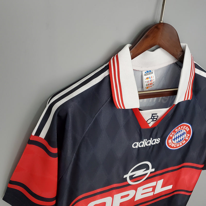 1997/99 Bayern Munich kit