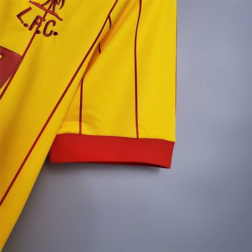 Professional 1981 International Camiseta Yellow With Retro Design