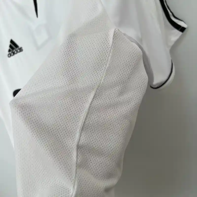2003-2004 Real Madrid Jersey retro kit