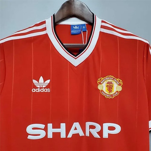 1983-1984 Manchester United (man Utd) Local - Trendy Design