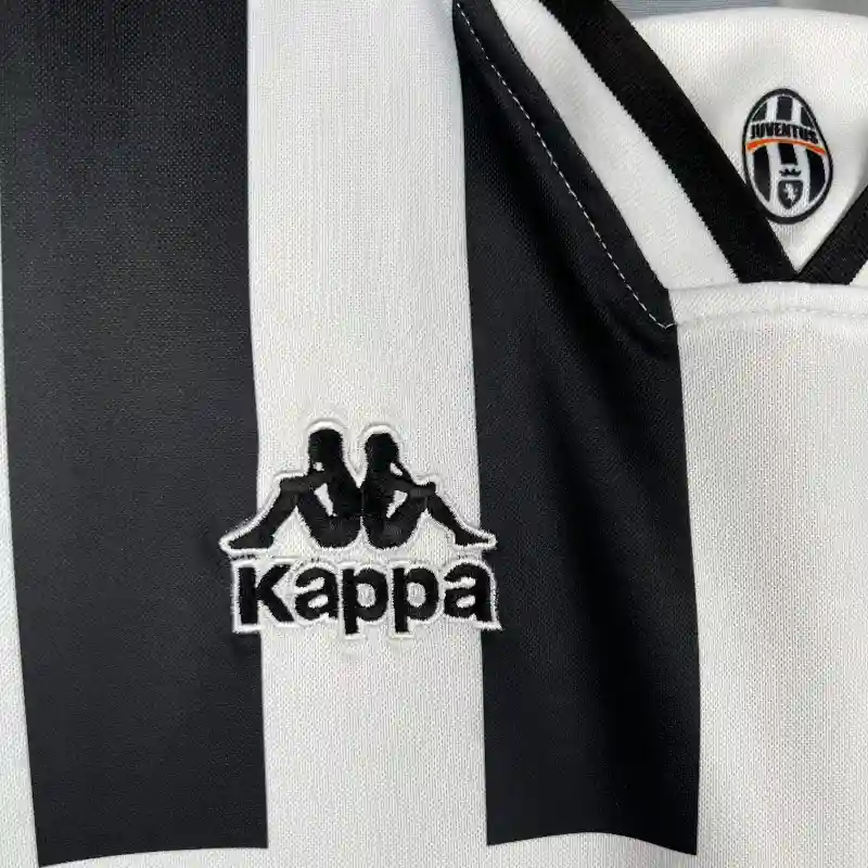 1996-1997 Juventus Jersey retro kit