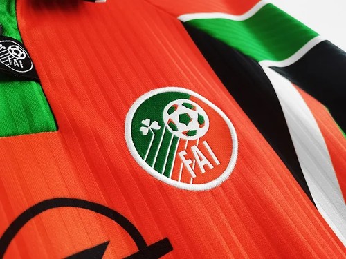 Pro Series Intense Football Team Irlanda #1997 Classic Edition Away...