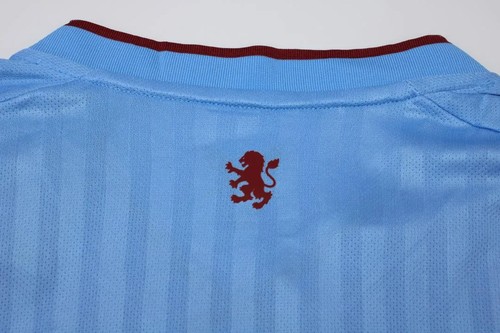 Authentic 2022 International Camiseta Blue With Vintage Design -