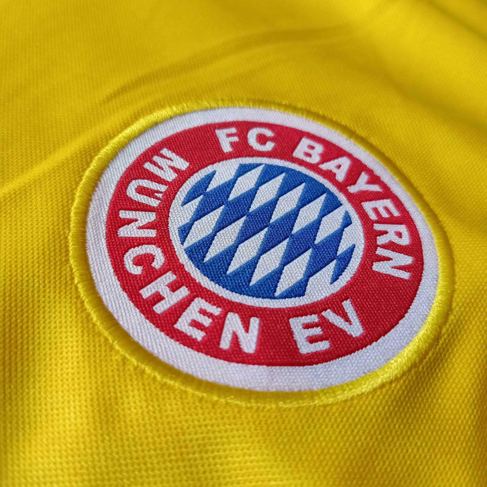 Cheap 1993-1995 Bayern Munich away Kit
