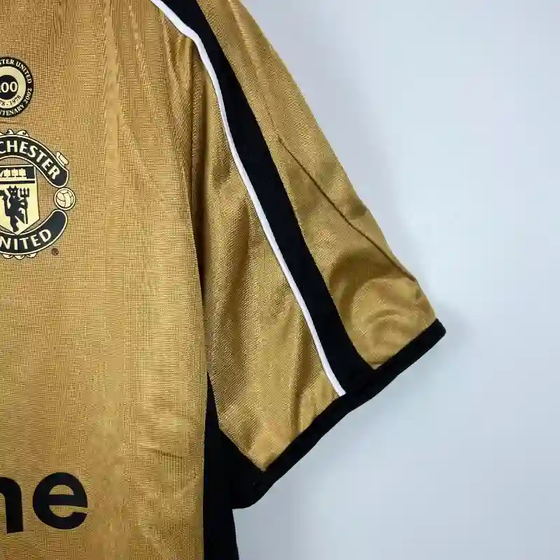 2001-2002 Manchester United Retro Kit – 100th Anniversary Edition (Reversible)