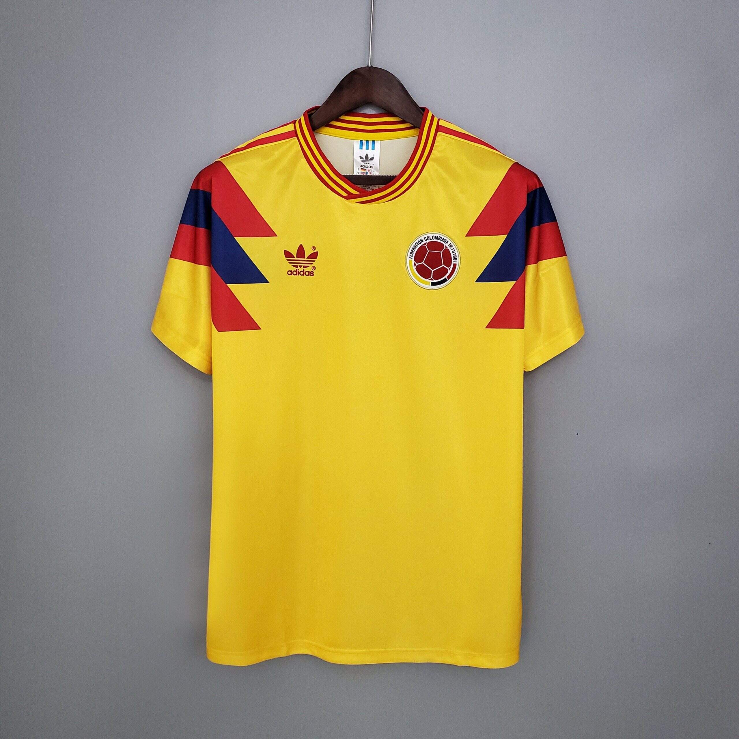Cheap 1990 Colombia home kit