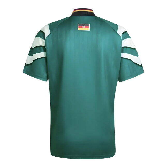 Minimalist 1996 Germany Euro 96 Away Shirt (Klinsmann 18) Playful