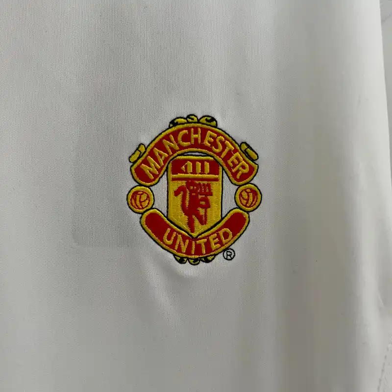 2002-2003 Manchester United Jersey retro kit