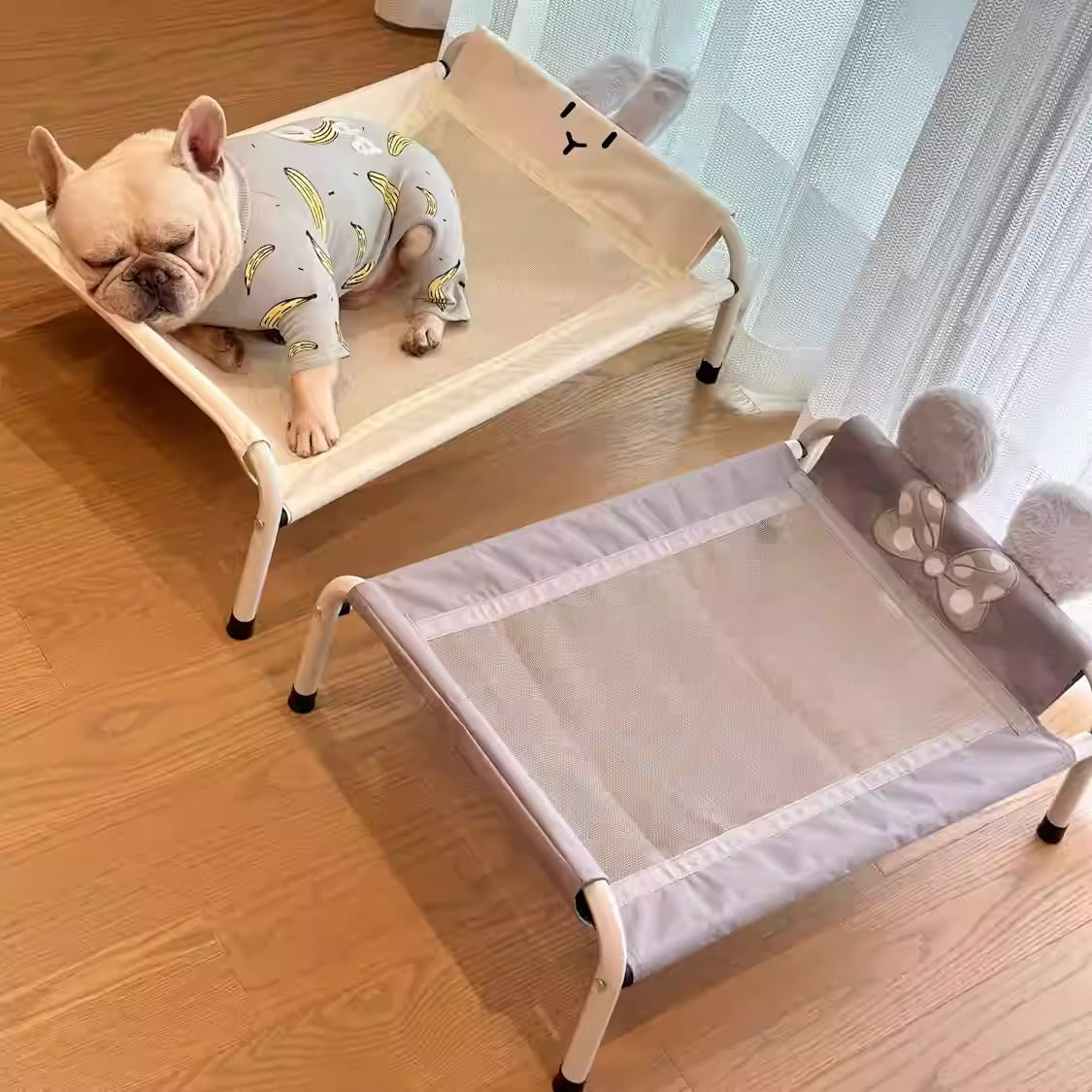 VenTura Frenchie Elevated Bed – Breathable Moisture-Proof Sofa Bed