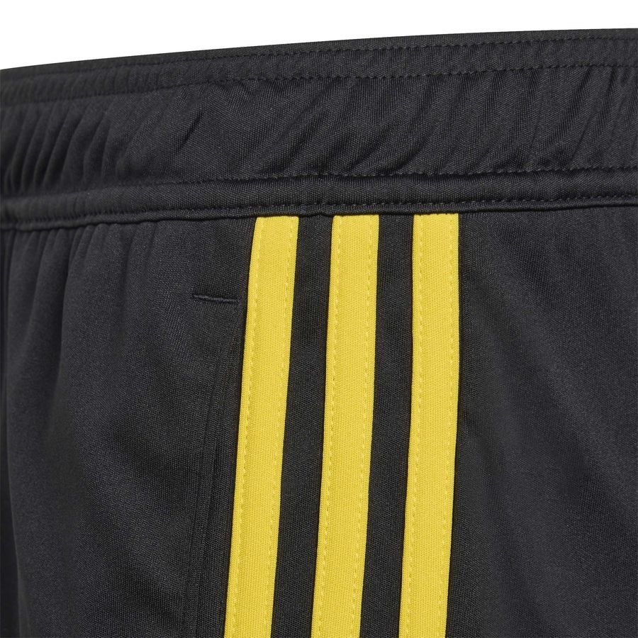 Manchester United 3rd Shorts 2025/26 Kids In Multiple Adult Sizes