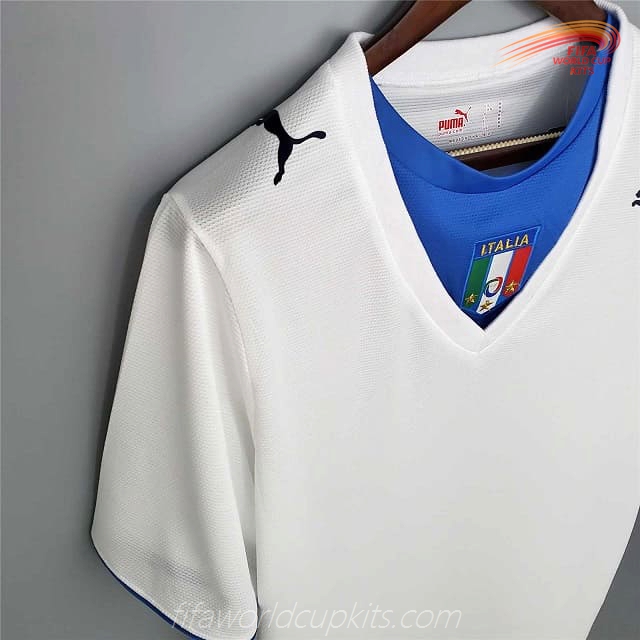 Italy year 2006 Visiting Football Strip