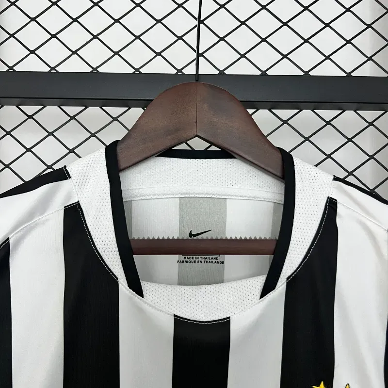 Cheap 2003-2004 Juventus Jersey retro kit