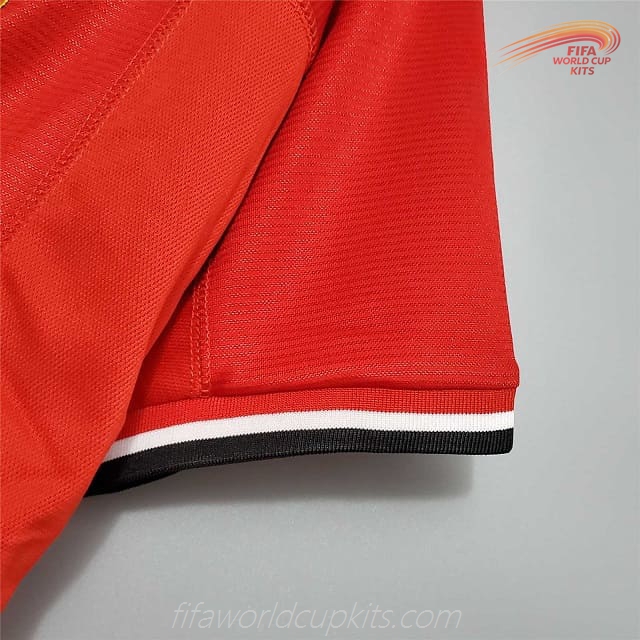 Manchester United Soccer Kit 00-02 Traditional