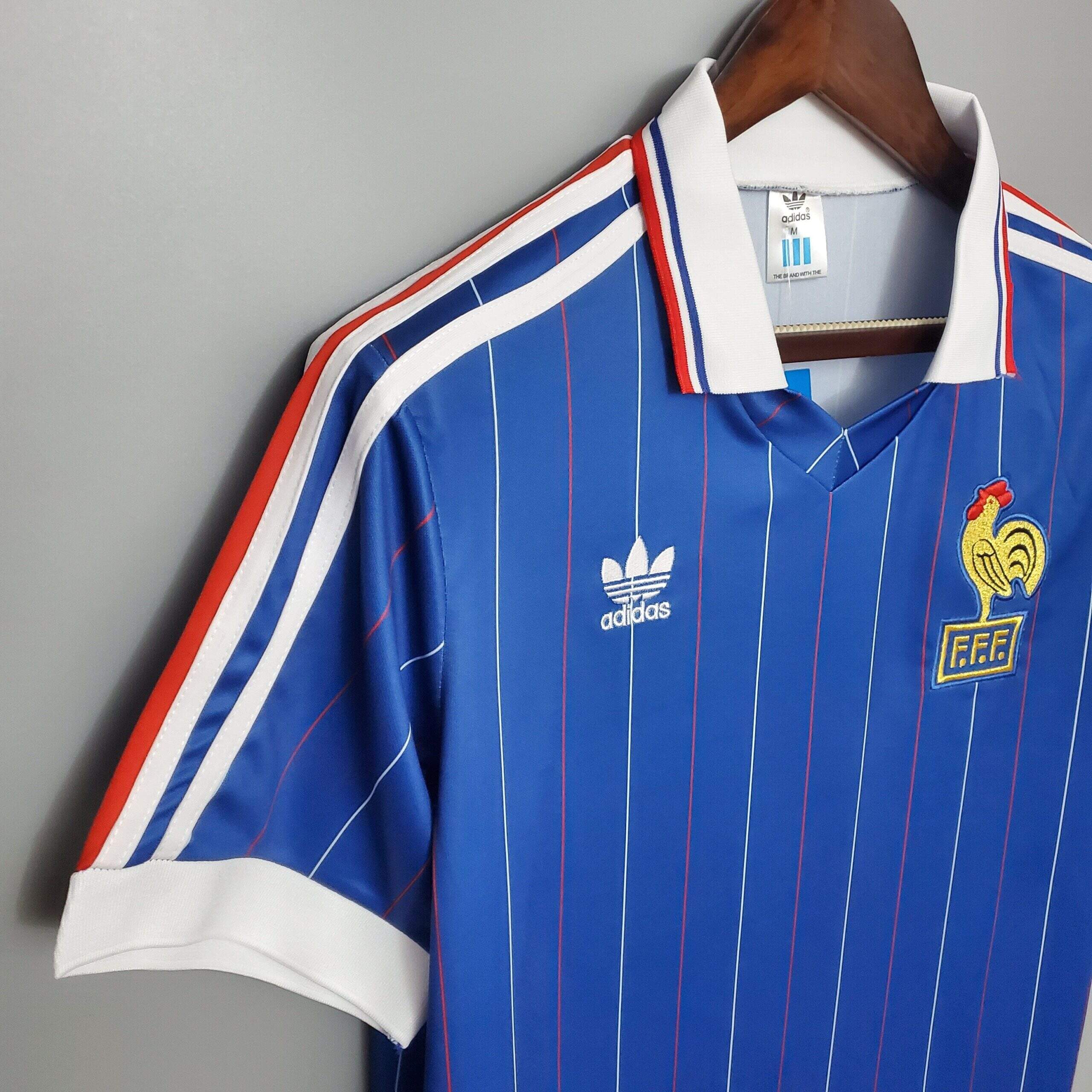Cheap 1982 France home retro kit