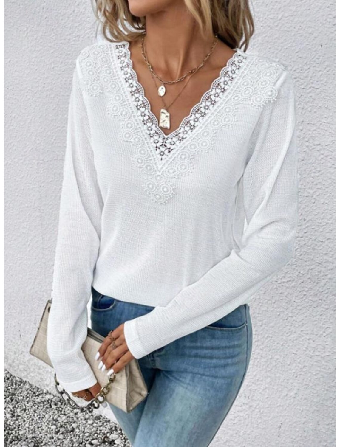 Women's Elegant Lace Tops Eyelet Blouse Casual Lace Long Sleeve Regular Tops V Neck Daily Romantic Petite Tops Summer Holiday Wear Spring Fall Semi Formal Blouses